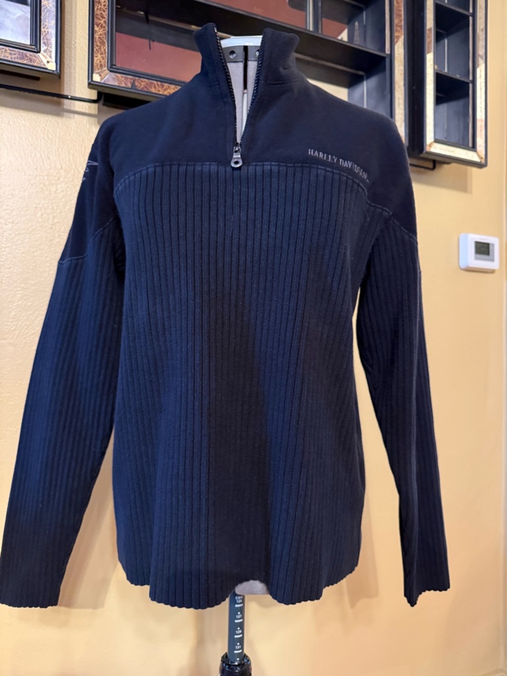 Harley Davidson pullover jacket - Picture 3 of 6